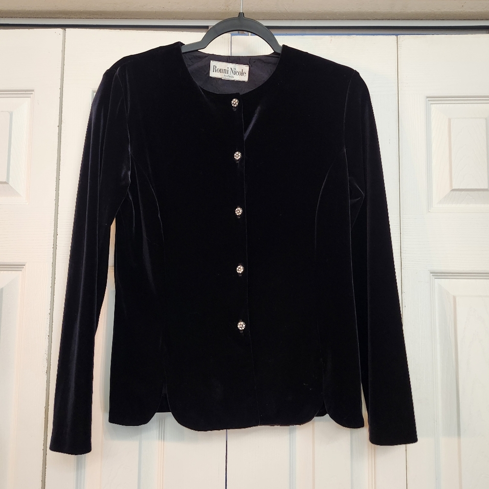 Ronni Nicole Vintage Velvet Button Down Long Sleeve Beautiful Buttons‎ Size S
